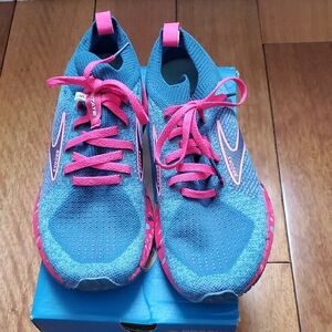 Brooks Levitate Stealthfit 5